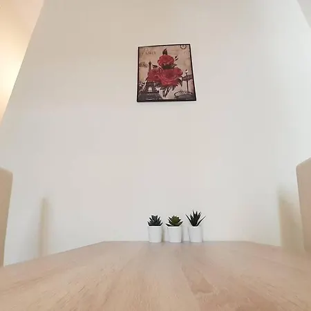 Apartment Dreamy Center 2 Thesbnbgr *